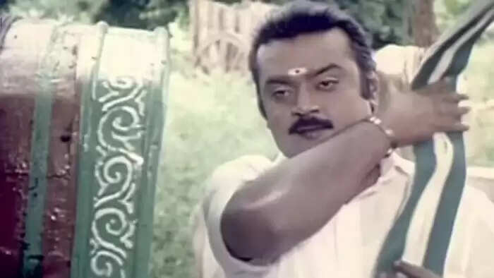இந்த படம் ஓடவே ஓடாது!.. நம்பாமல் விஜயகாந்த் நடித்த படம்!. அட சூப்பர் ஹிட் ஆச்சே!..