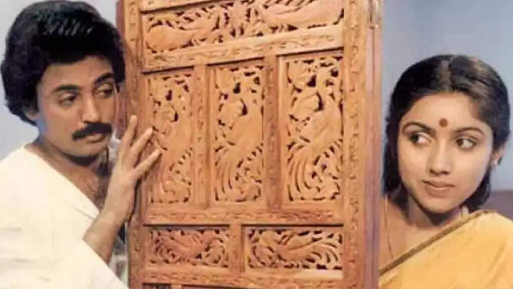 இளையராஜா இரண்டே கருவிகளில் இசையமைத்த மெகா ஹிட் பாடல்!.. எந்தப் பாட்டுன்னு தெரியுதா?..