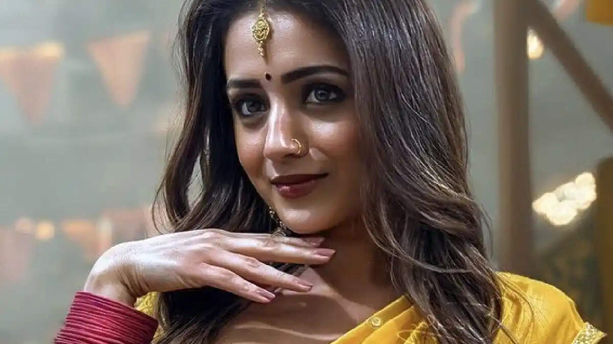 கோட் படத்தில் 5 நிமிஷம் ஆட்டம் போட இவ்வளவு கோடி சம்பளமா!. திரிஷா இப்பவும் கில்லிதான்!..