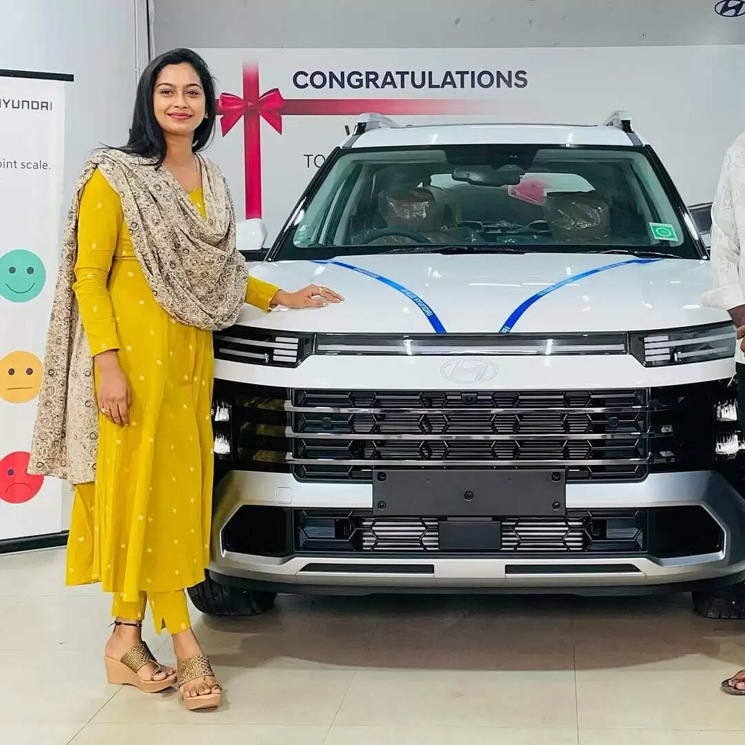 'சொகுசு' கார் வாங்கிய சீரியல் நாயகி...எல்லாம் 'அந்த' படத்தோட மாயம்!
