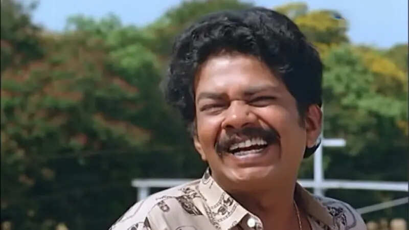 புகழ் கொடுத்த மக்களுக்கு அரசியல் வந்துதான் செய்யணுமா? நல்ல மனசுக்கு உதாரணமா வாழும் ஜனகராஜ்