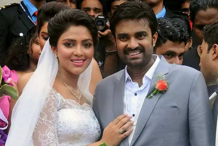 தனுஷுடன் பழகிய பின் விவாகரத்து பெற்ற பிரபலங்கள்!.. அட லிஸ்ட்டு பெருசா போகுதே!..