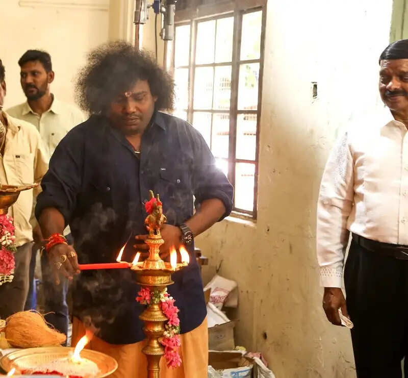 விஷால் சுந்தர்.சி காம்போ புருஷன் படத்துவக்க விழா புகைப்படங்கள்