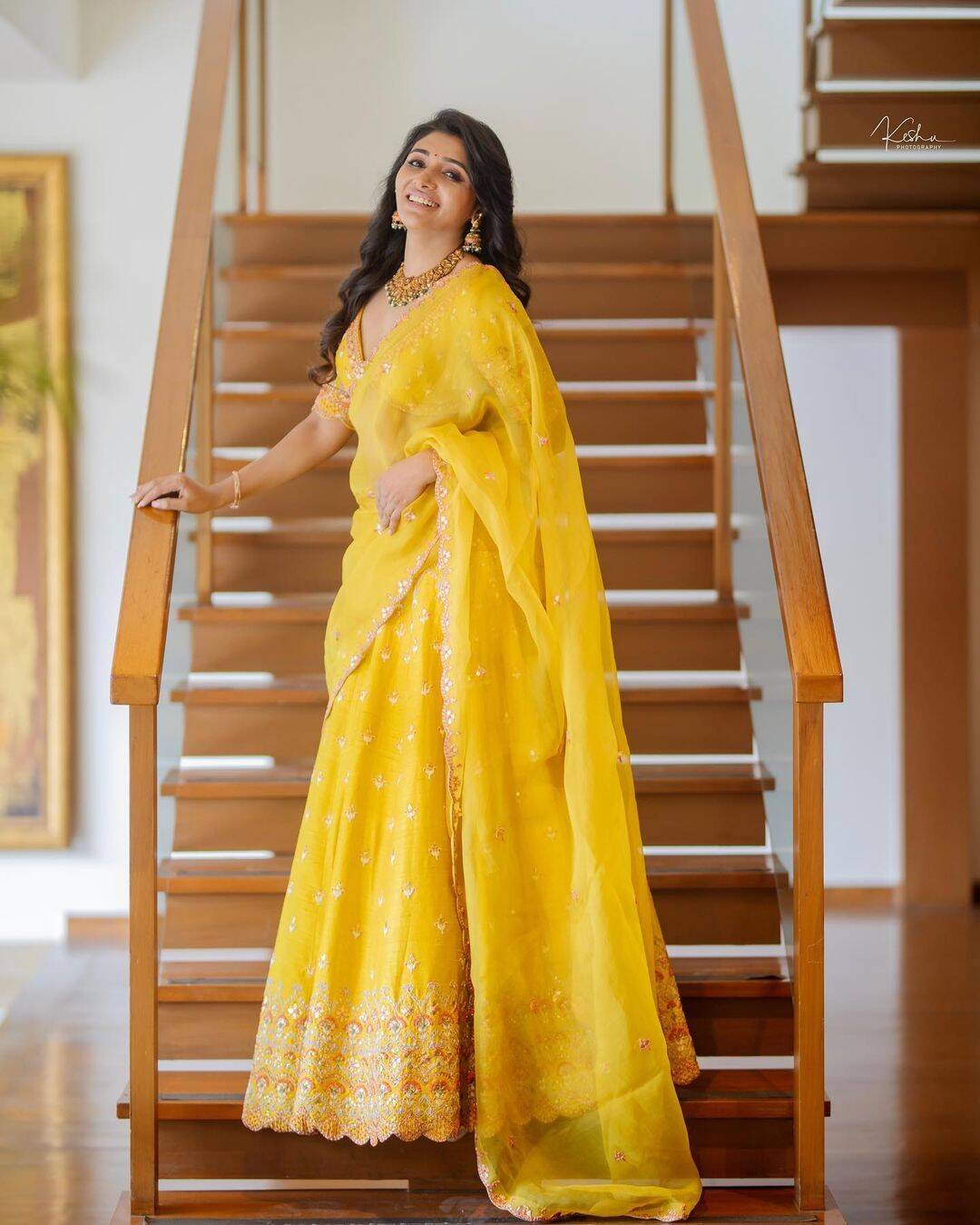 ஓவர் டோஸ் அழகில் உசுர வாங்குறியே!.. மனச கெடுக்கும் ஜெயிலர் பட நடிகை...