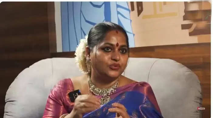 ரஜினி என்னை அடிப்பாருனு யாரும் சொல்லல! ஸ்பாட்டில் நடந்த திகில் சம்பவம்!  நடிகை சொன்ன சீக்ரெட்