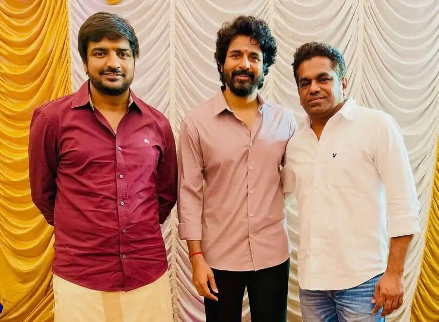 நீண்ட தலைமுடி.. தாடி!.. புது கெட்டப்பில் எஸ்.கே!.. அடுத்த படத்துக்கா?!&hellip;