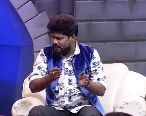 கோட் படத்தில் குட்டி விஜய் இந்த பிரபலத்தின் மகனா? விஜய் என்ன கேட்டார் தெரியுமா?