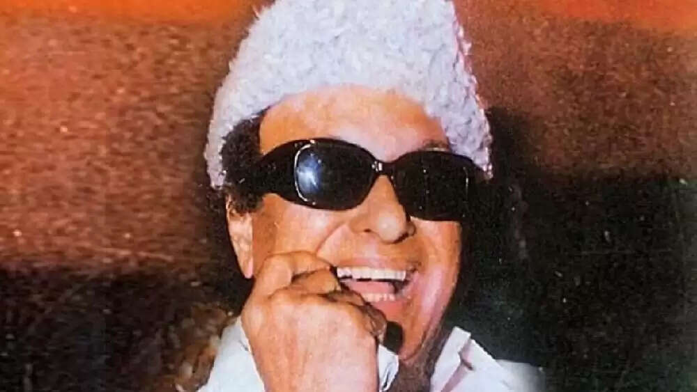 கட்சி ஆரம்பித்து காணாமல் போன நடிகர்கள்... லிஸ்ட் இவ்ளோ பெரிசா இருக்கே!..