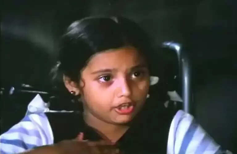 ரஜினி அங்கிள் மட்டும் அல்ல.. இத்தனை ஹீரோக்களுடன் குழந்தை நட்சத்திரமாக நடித்துள்ளாரா மீனா?