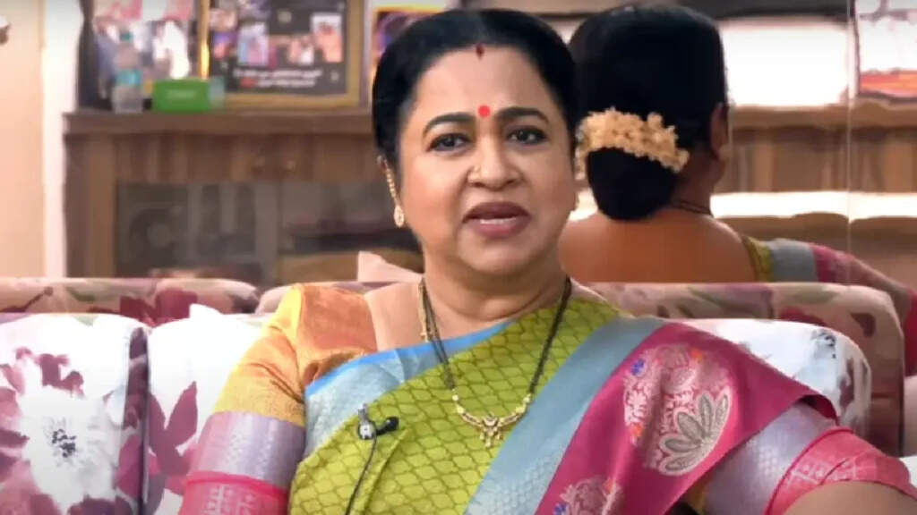 சூர்யா ஜோதிகாவை லவ் பண்ண காரணமே அவர்தான்!.. லீக் பண்ணிய சிவக்குமார்&hellip;