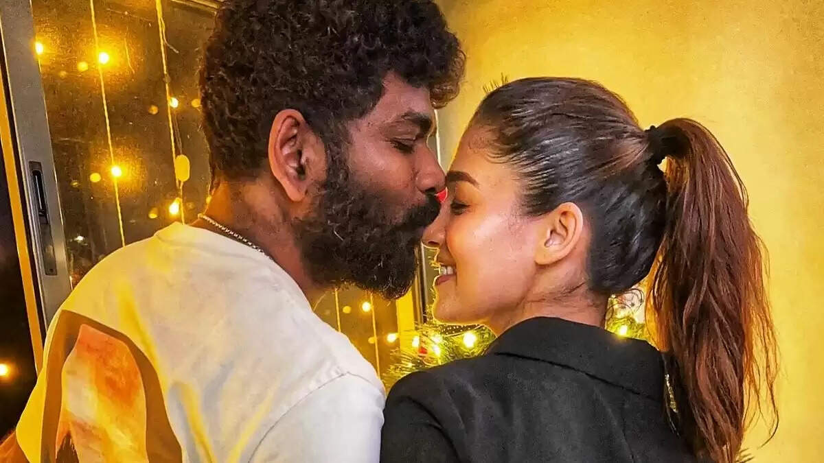 நாகூர் பிரியாணி உளுந்தூர்பேட்டை நாய்க்குதான்னு இருந்தா!... மீம்ஸால் கடுப்பான விக்கி!...