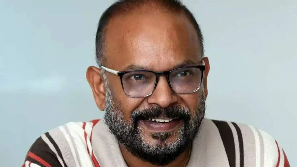 கோட் படம் விஜயிற்காக எழுதியது இல்லை.. இந்த நடிகருக்குதான் எழுதியதாம்&hellip;