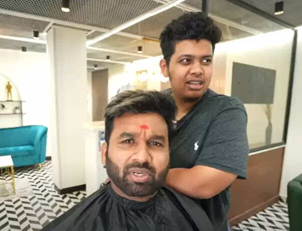 எஸ்டிஆருக்கு பத்து தல!.. கூல் சுரேஷுக்கு சொட்டை தல!.. இர்பான் அந்த தலையில என்ன பண்றாரு பாருங்க!..