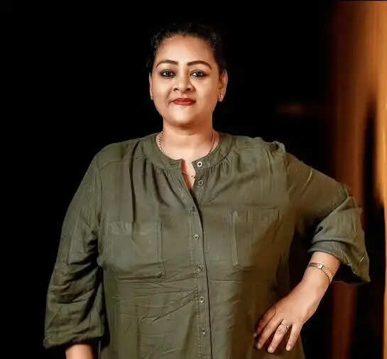 "தாய் கிழவி" படத்தில் நான் நடிச்சிருந்தா சீனே வேற - நடிகை ஷகிலா!