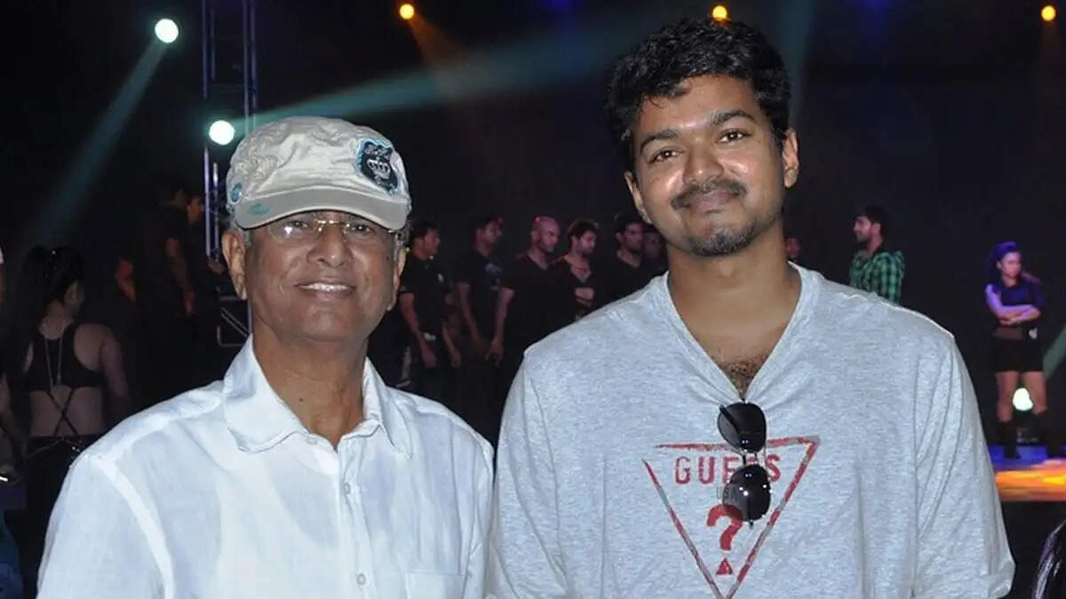 கோபத்தில் விஜய் கன்னத்தில் அறைந்த எஸ்.ஏ.சி?!. பிரிவுக்கு இதுதான் காரணமா?..