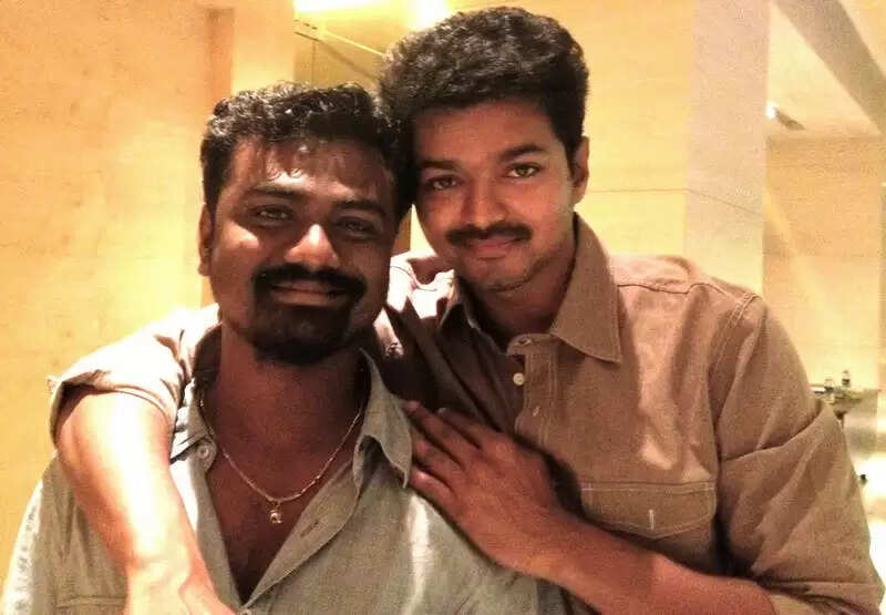 12 வருஷம் ஆச்சி.. மீண்டும் உங்களுடன்!.. விஜயோடு ஒரு மீட்டிங் போட்ட அமரன் பட இயக்குனர்...