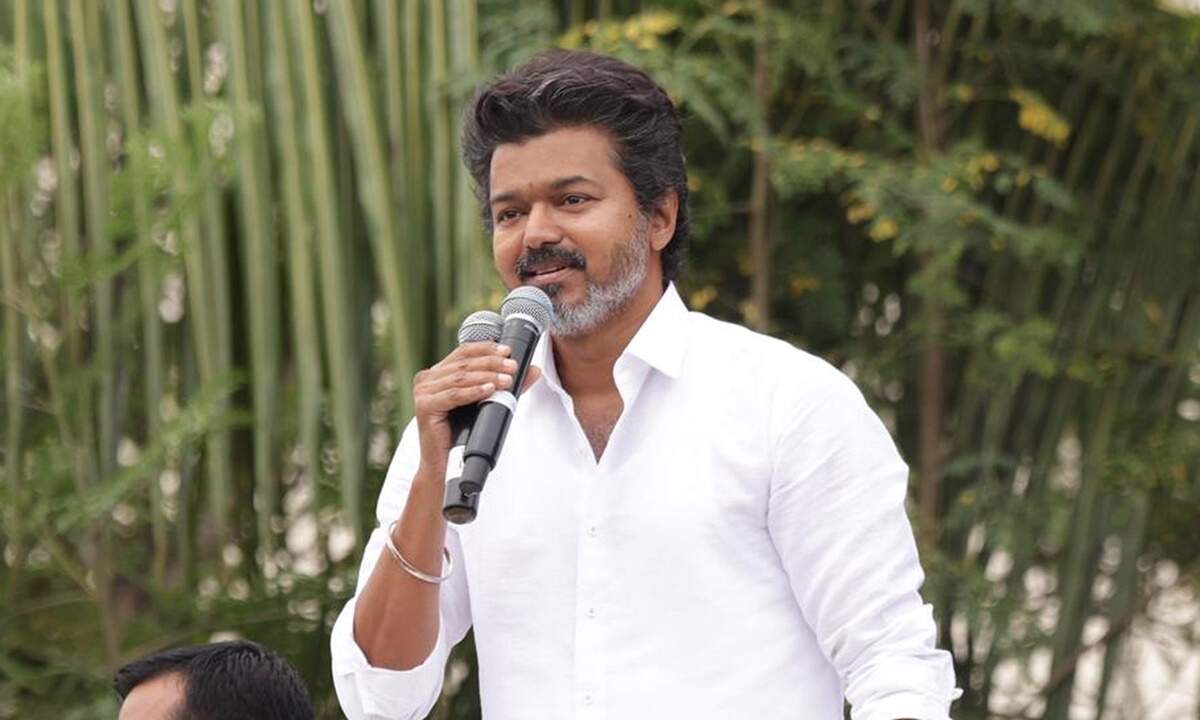 விவாகரத்து சர்ச்சை: தஞ்சை மேடையில் வாய் திறப்பாரா விஜய்? தொண்டர்கள் எதிர்பார்ப்பு!