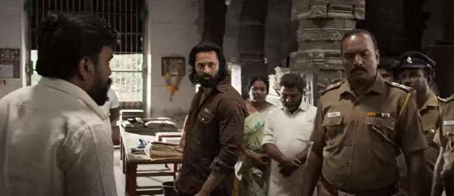 கருடன் மெயின் வில்லனே இவர்தானா!.. அடேங்கப்பா அந்த சீனையே ஸ்னீக் பீக்கா விட்டுட்டாங்களே!..
