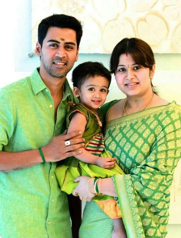 AWARD கொடுக்க போனேன் அங்கே எல்லாம் முடிஞ்சிடுச்சு - முதல் சந்திப்பு குறித்து சங்கீதா!