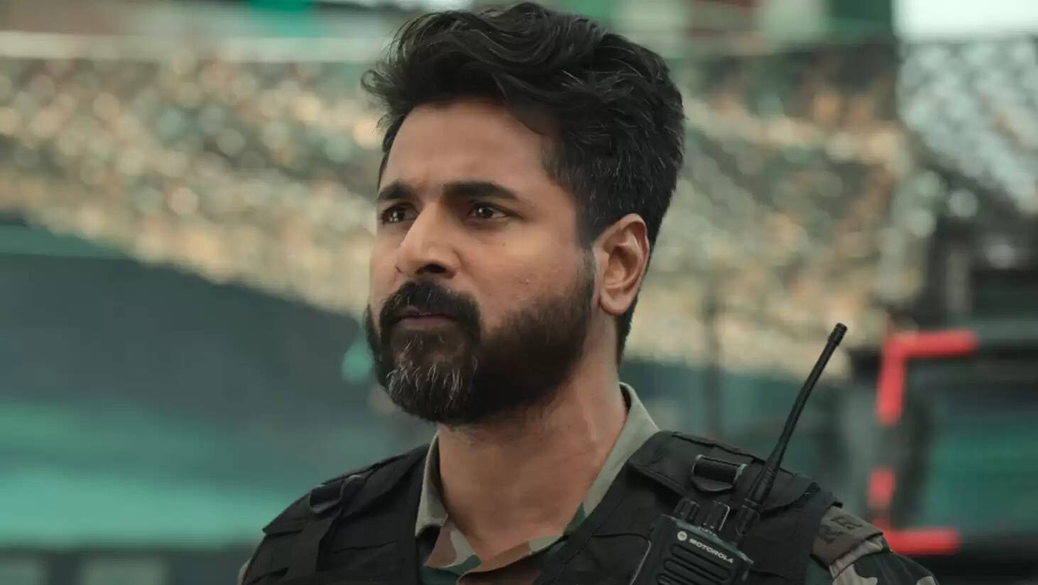 தீபாவளி ரேஸில் மோதும் நடிகர்கள்... விஜய் இடம் யாருக்கு?