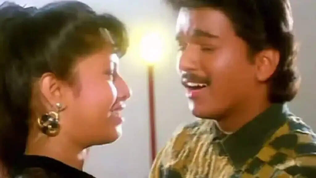 Vijay: ரசிகன் படத்தோட அந்தக் குளியலறைக் காட்சி... எங்கேருந்து சுட்டாங்கன்னு தெரியுமா?