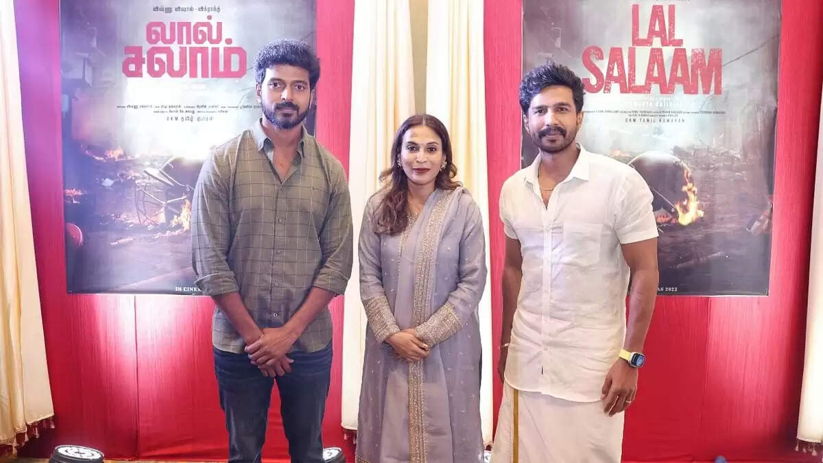 தலைவரே போன் ஒயர் பிஞ்சு 2 வாரம் ஆகுது!.. உலகத்துலயே ஹீரோவே இல்லாம நடந்த சக்சஸ் மீட்.. அதான் விஷயமா?