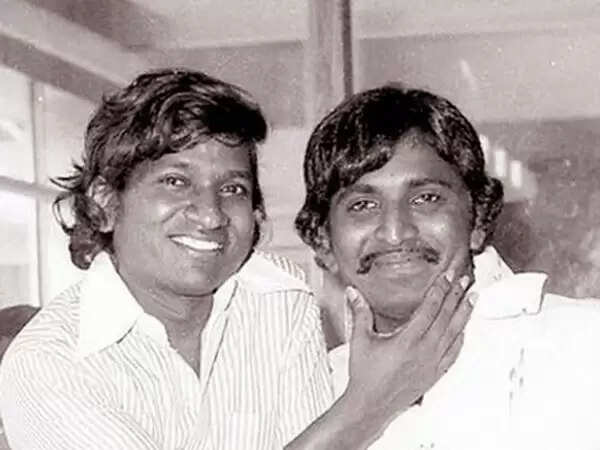 இளையராஜாவுடன் சண்டை!. வாய்ப்பில்லாமல் ஈ ஓட்டிய வைரமுத்து!.. கடவுள் மாதிரி வந்த வாய்ப்பு!...
