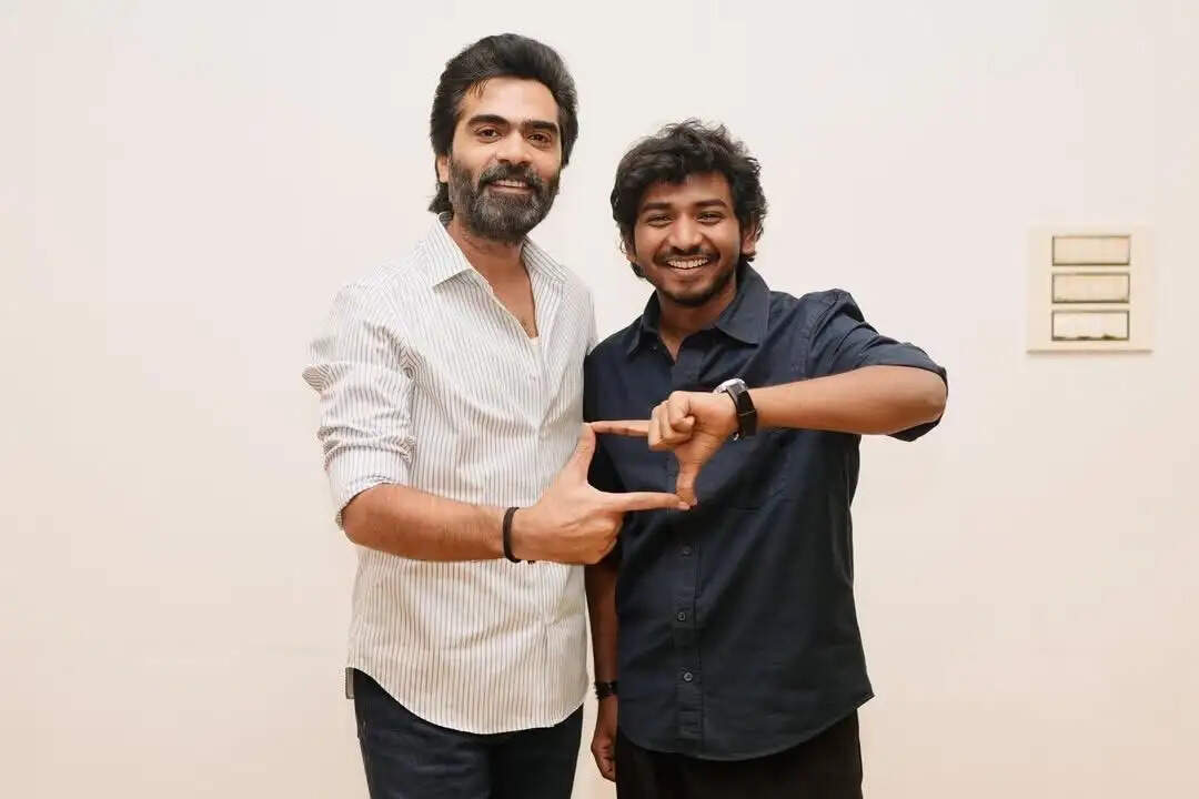 சிலம்பரசனை நேரில் சந்தித்த யூத் படக்குழு