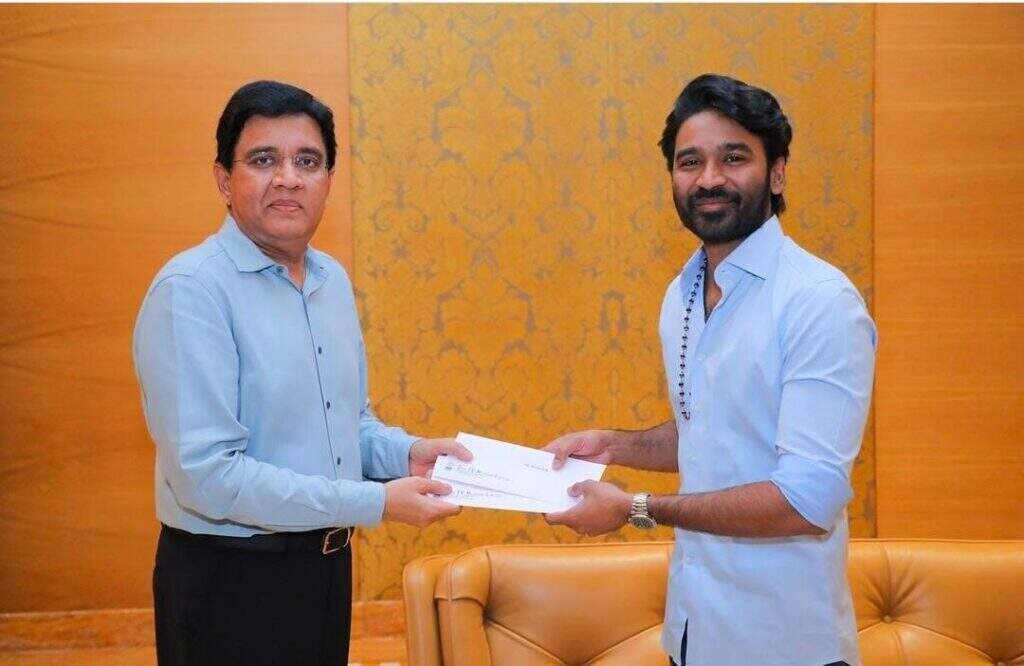 மாமனாருக்கு மட்டும் காரு! மருமகனுக்கு இதானா? தனுஷுக்கு கலாநிதிமாறன் கொடுத்த கிஃப்ட்
