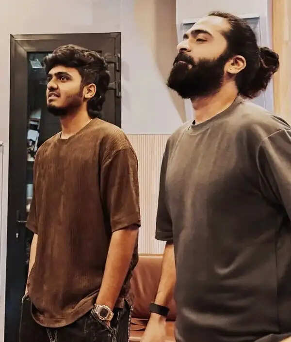 இனிமே அவர்தான் மியூசிக் டைரக்டர்!.. சிம்பு எடுத்த முடிவில் ஷாக்கான யுவன்!…