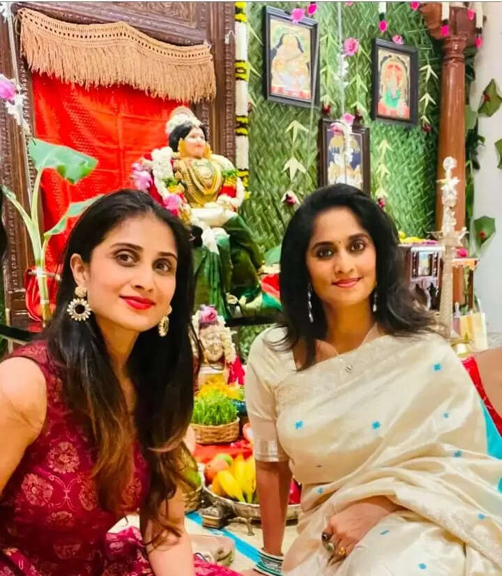 அஜித் வீட்டில் வரலட்சுமி விரதம்!.. ஷாலினி எப்படி இருக்காங்க பாருங்க!..