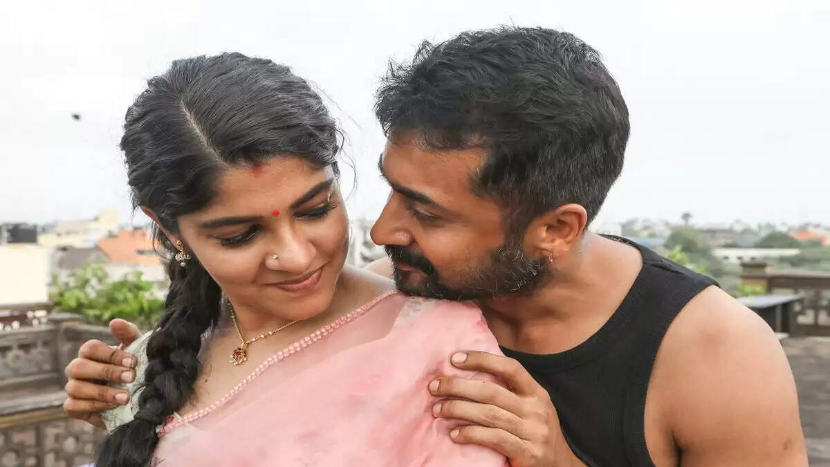 குண்டா இருக்கேன்னு சொல்றாங்க!.. ஆன்ட்டின்னு கலாய்க்கிறாங்க!.. ஃபீலிங்ஸ் காட்டும் அபர்ணா
