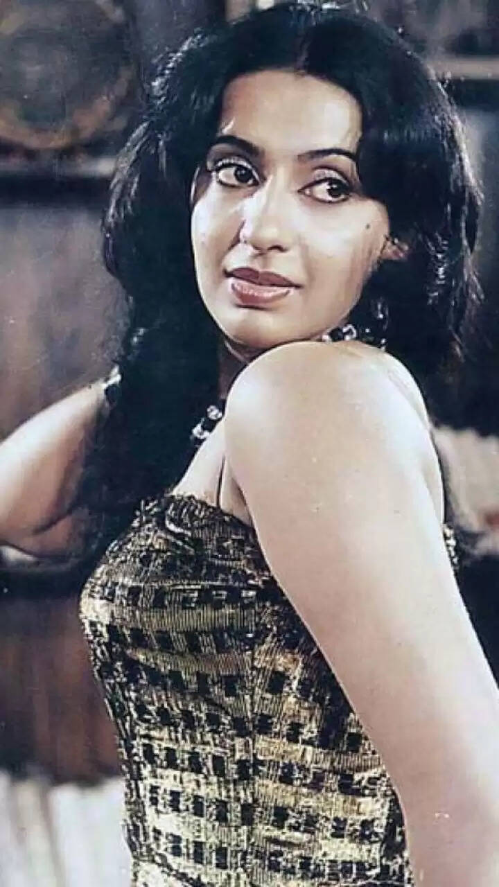 உங்களுக்கு மொத்தம் எத்தனை புருஷன்கள்?!.. கோபப்படாமல் கூலாக பதில் சொன்ன அம்பிகா...