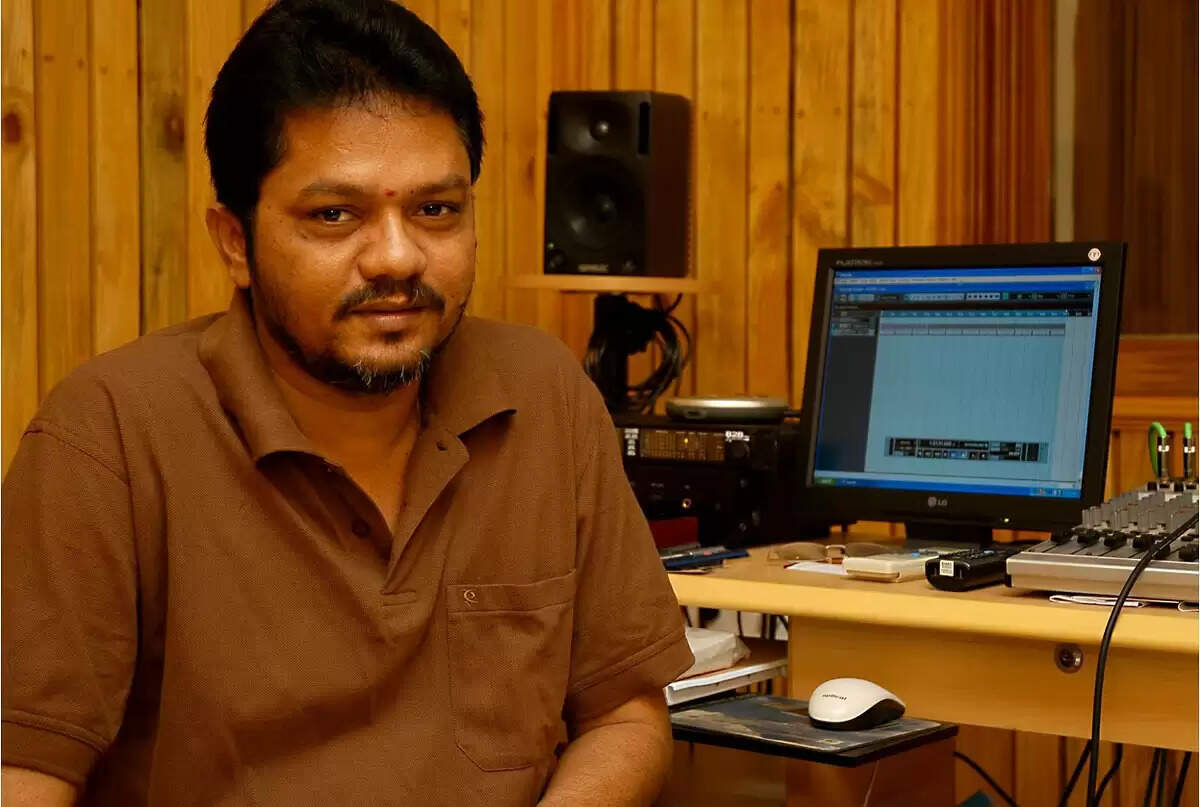 ரஜினி படத்துக்கு மியூசிக் போட வந்த வாய்ப்பு!.. எல்லாமே போச்சி!.. இசையமைப்பாளர் ஃபீலிங்!..