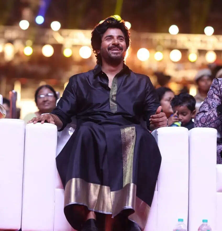 தனுஷ் ரூட்டுக்கு மாறிய எஸ்.கே!.. பராசக்தி ஆடியோ லான்ச்சில் இத கவனிச்சீங்களா?!&hellip;
