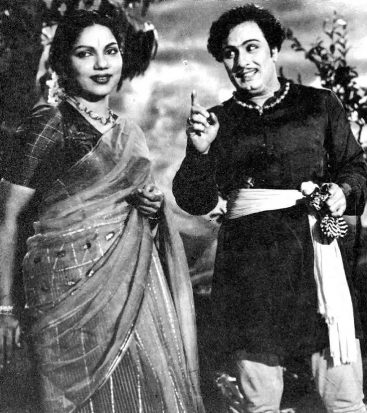 எம்.ஜி.ஆர் படத்தில் டி.எம்.எஸ் பாட துவங்கியது இப்படித்தான்... செம பிளாஷ்பேக்..