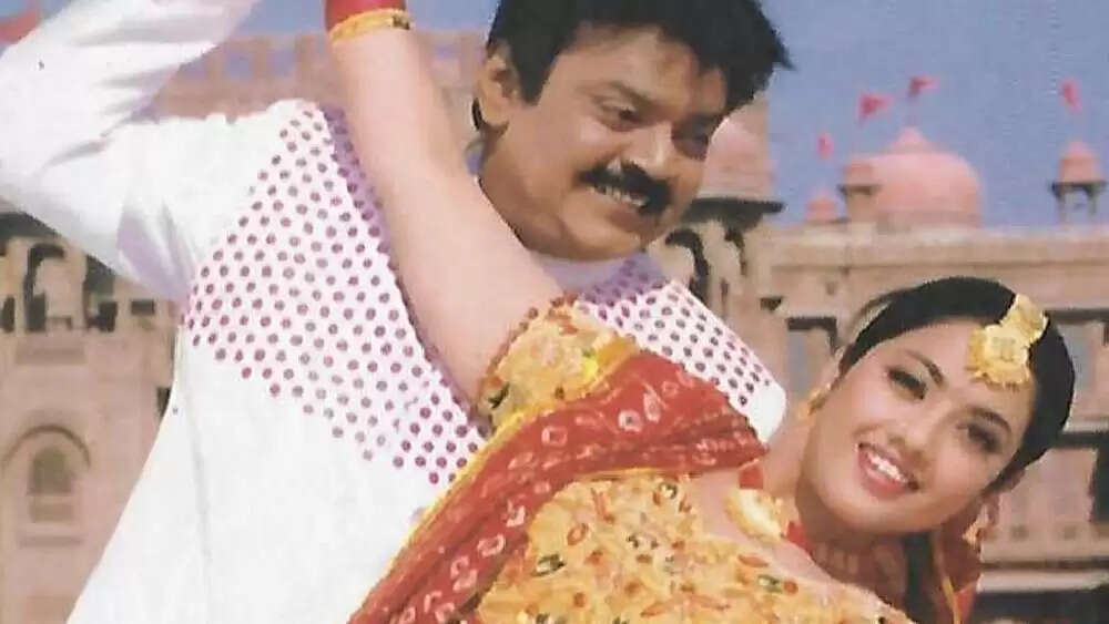 வெள்ளி விழா கொண்டாடிய கேப்டன் விஜயகாந்த் படங்கள்... இவ்வளவு இருக்கா?