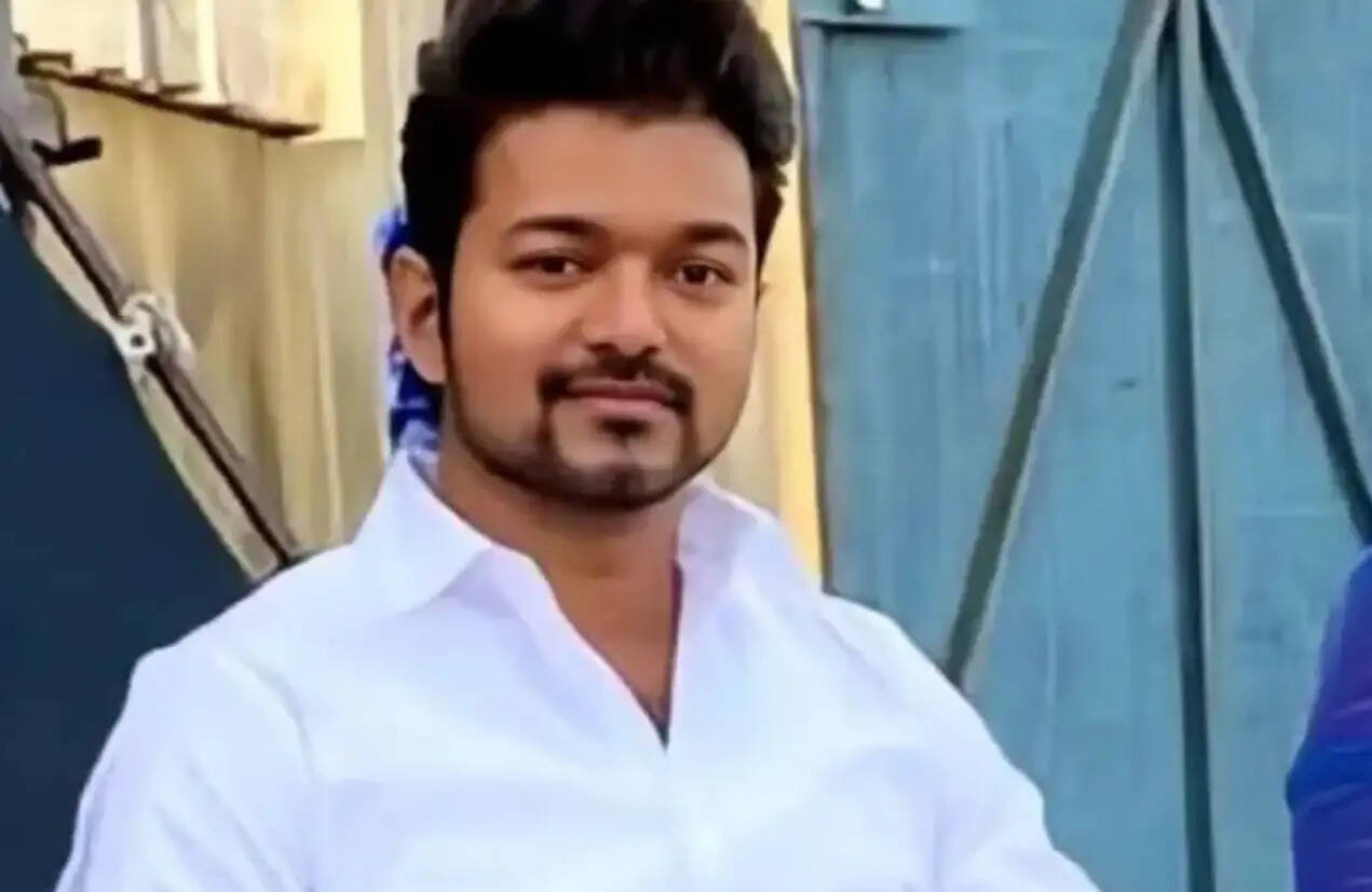 முட்டிக்கிச்சு: முன்னணி டிவியுடன் நடந்த பஞ்சாயத்து... ஆத்திரத்தில் விஜய் எடுத்த புது ரூட்?