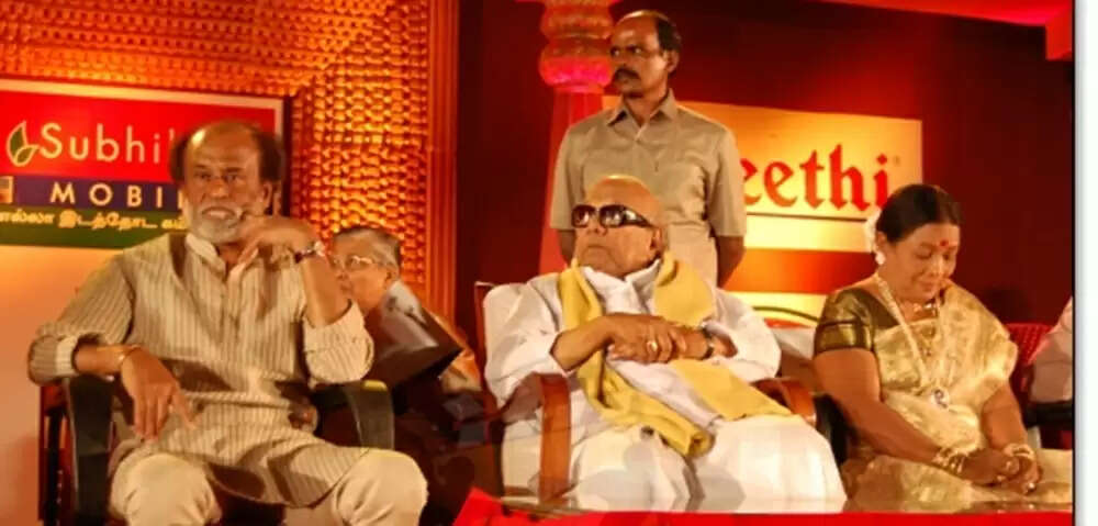 சூட்டிங்கில் ரஜினியை அசிங்கமாக கலாய்த்த நபர்.. களத்தில் இறங்கி மனோரமா செய்த வேலை!.