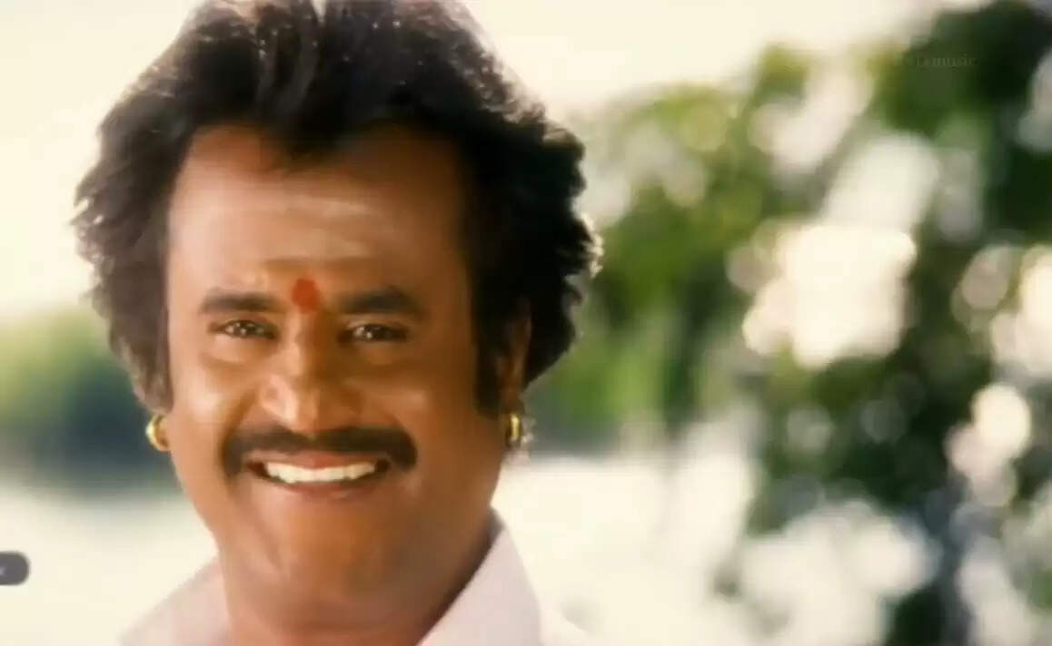 இந்த பாட்டுக்கு இதுதான் சார் அர்த்தம்!. ரஜினிக்கே விபூதி அடித்த சுந்தர் சி!.. அடங்கோ!..