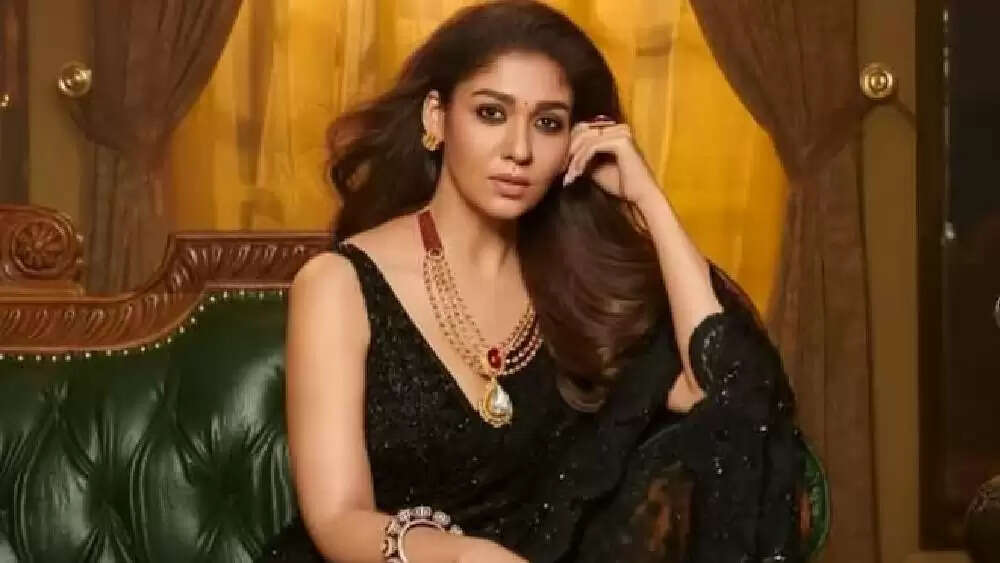 தொடர்ந்து பிளாப் படங்களில் நடித்தாலும் நயன்தாராவுக்கு 12 கோடி சம்பளம்!.. இதுதான் காரணமா?