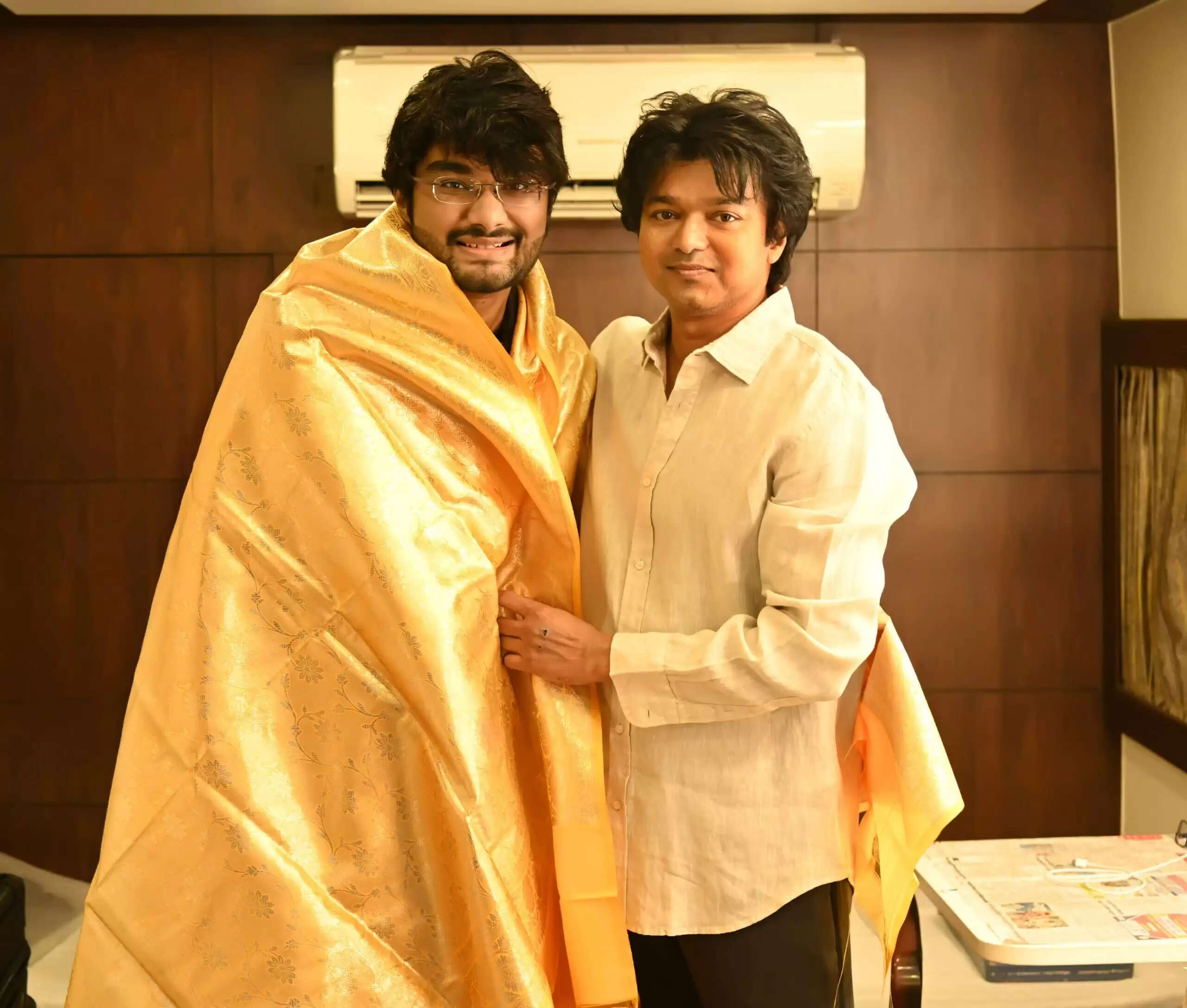 கில்லி ரீ ரிலீஸ் குவித்த கலெக்‌ஷன்!.. தளபதியை சந்தித்து பிரபல தியேட்டர் ஓனர் பார்த்த வேலை!..