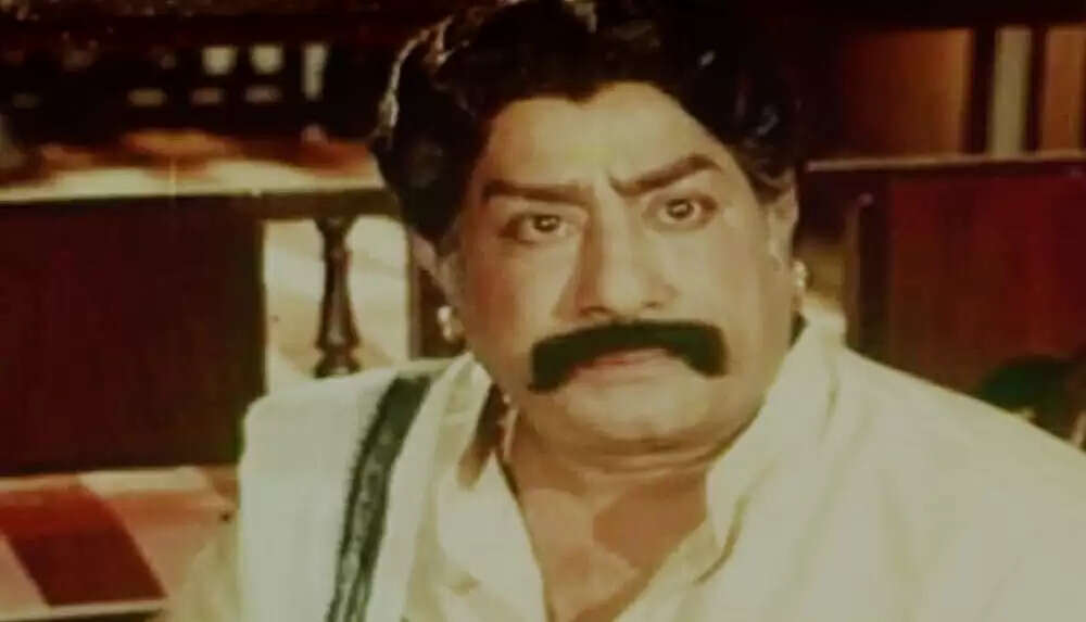 தாய் இறந்த நிலையிலும் படப்பிடிப்புக்கு வந்த சிவாஜி!.. சோகத்திலும் நடிக்கவந்த நடிகர் திலகம்!..
