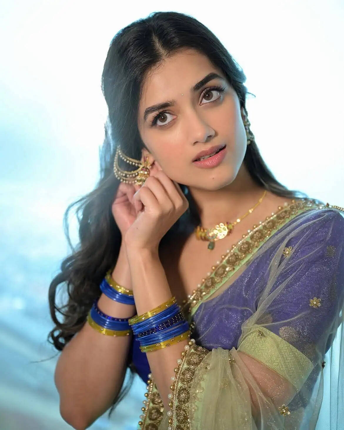 Bhagyashri Borse 4