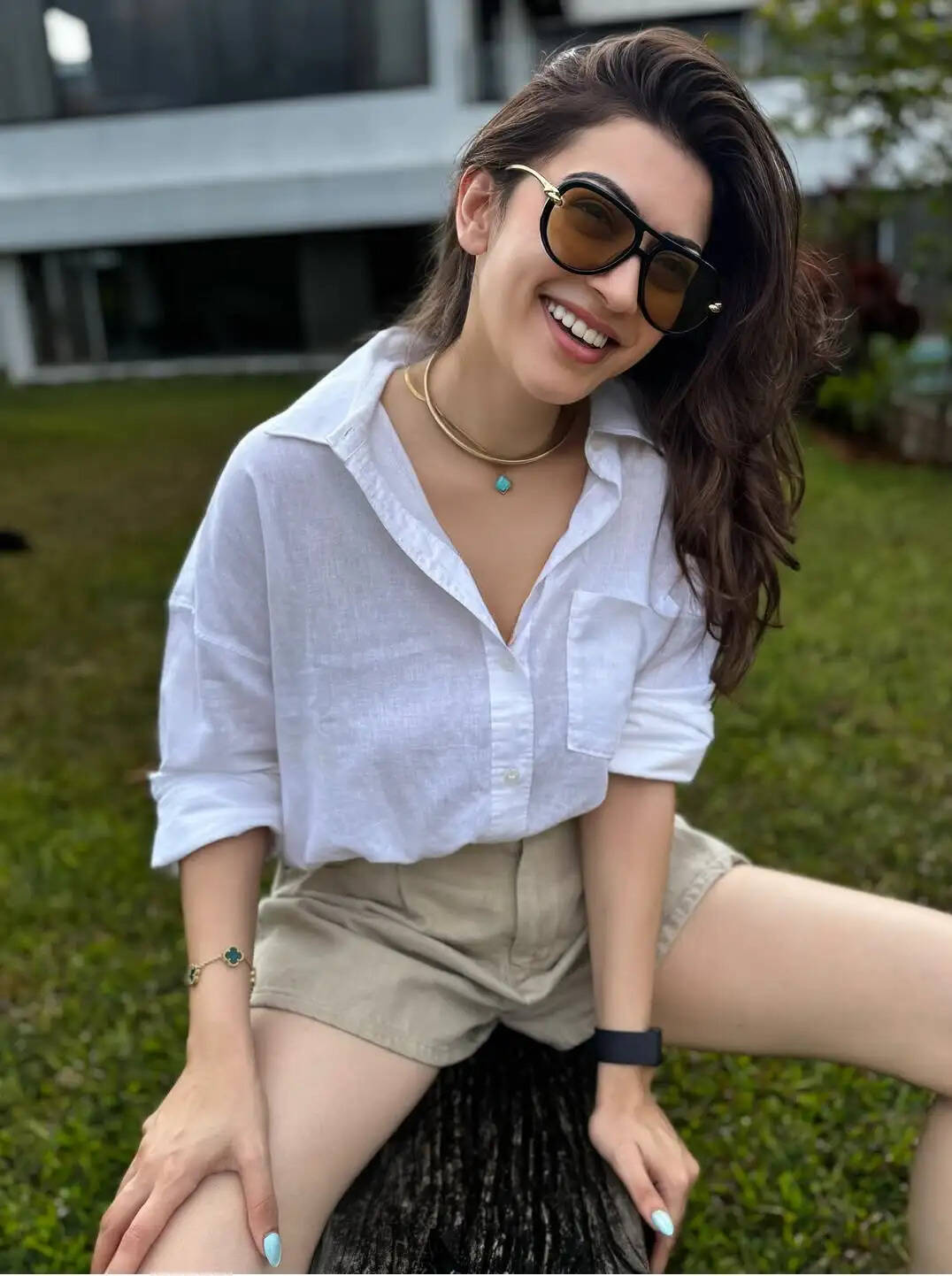 hansika 