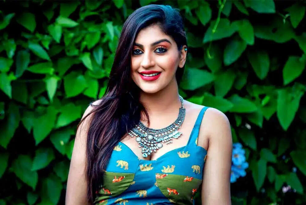 yashika anand