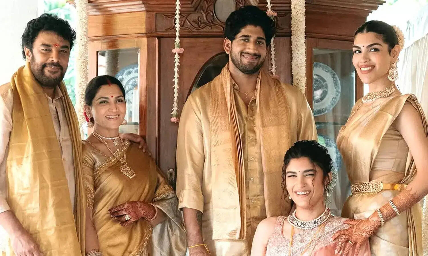 kushbhoo daughter 