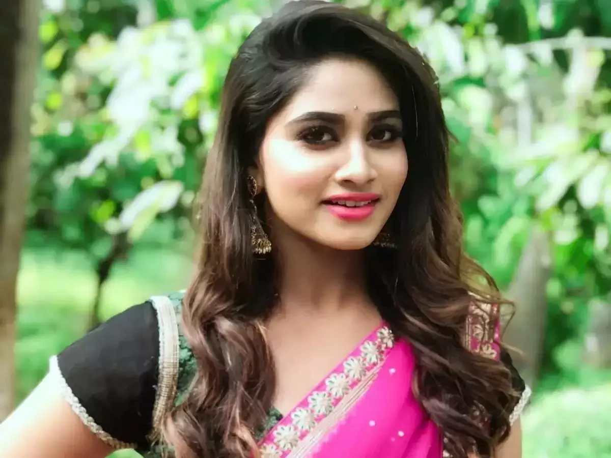 0053e2e64de1014fa8f91f3b5c49dcd4