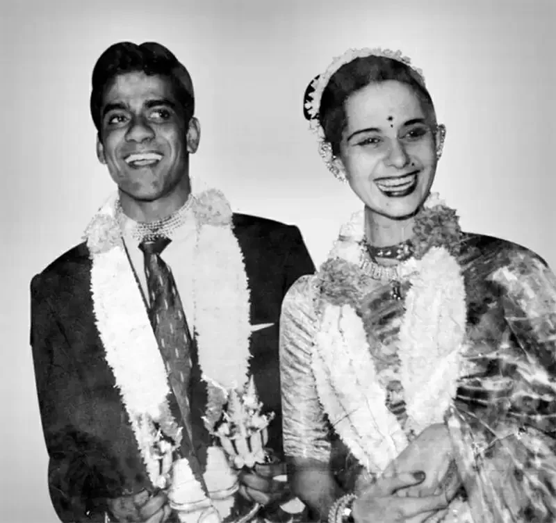 550635f4aca69b26e68f6be2ab68d415-1