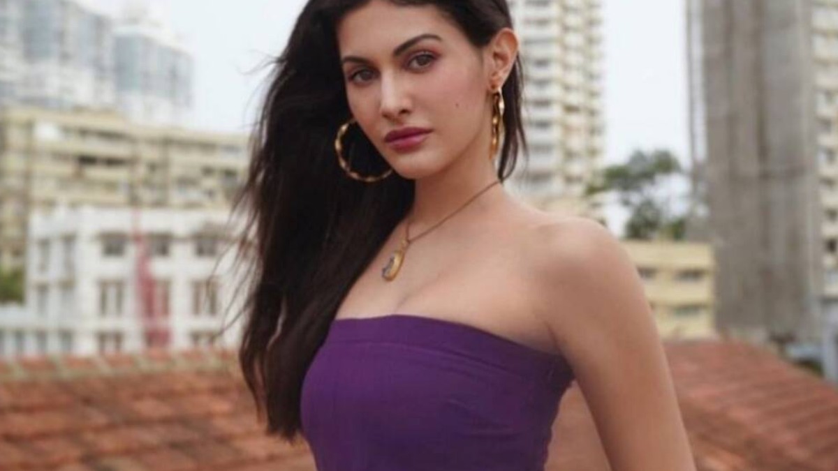 amyra dastur